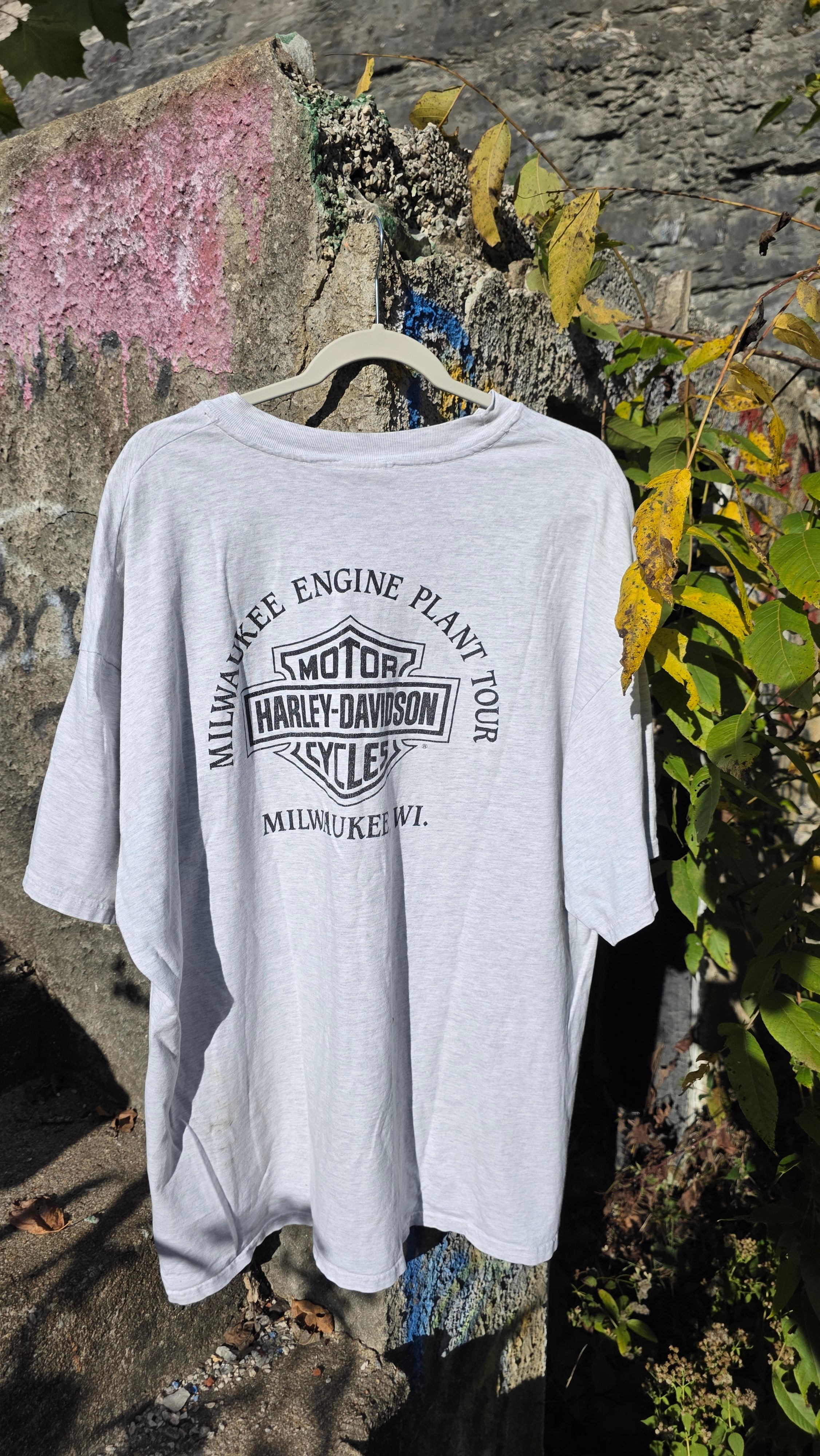 Harley Davidson "Milwaukee engine plant" graphic tee. Size M