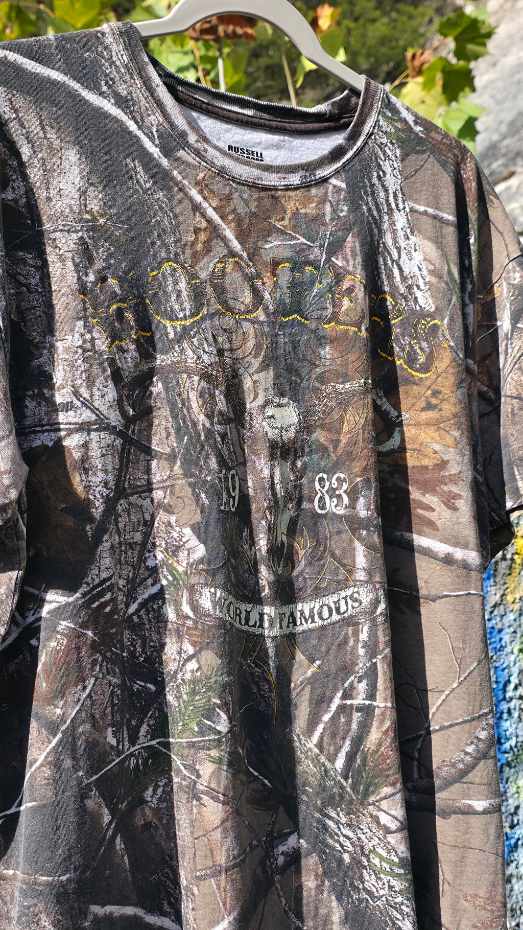 1983' "Hooters x Realtree" tee